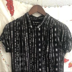 Black and white pattern Bridge & Burn top